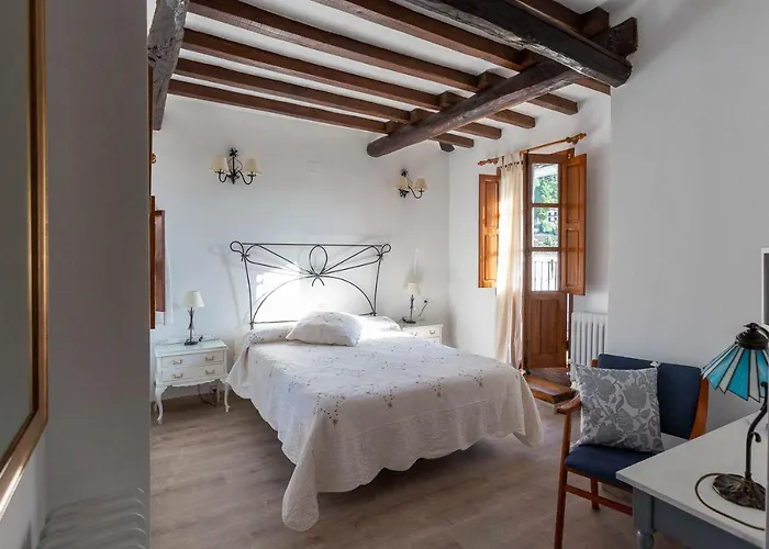 El Jardin Del Laurel - Only Adults - Hotel Candelario